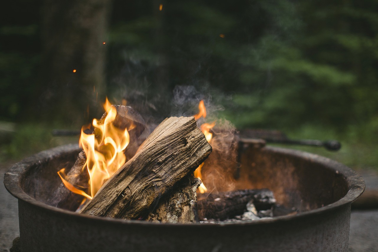 Logs in a firepit